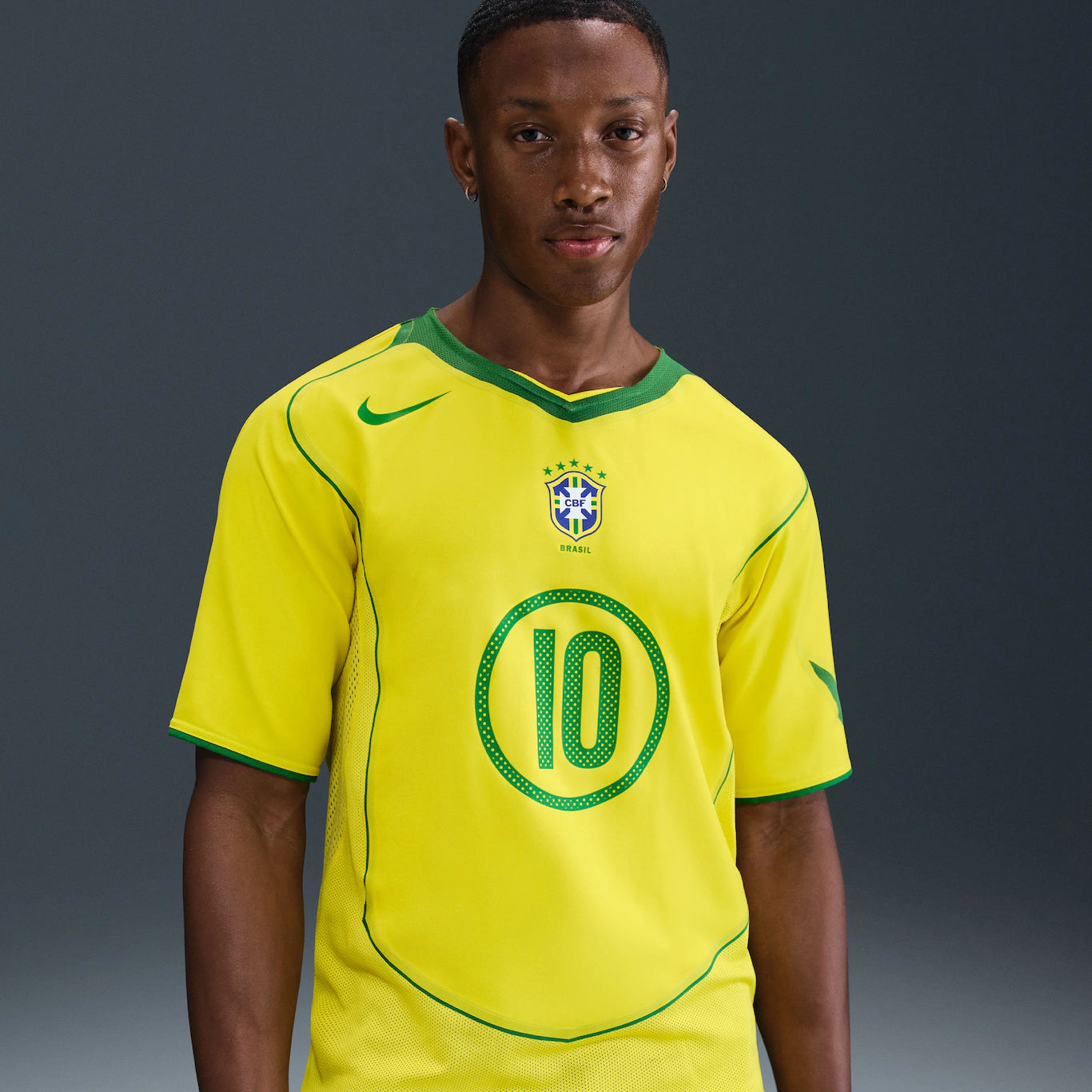 CAMISA NIKE BRASIL REEDIÇÃO TOTAL 90 RONALDINHO MASCULINA
