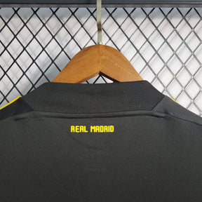 Camisa Real Madrid Goleiro Preta 11/12 - Versão Retrô