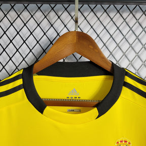 Camisa Real Madrid Goleiro Amarela 11/12 - Versão Retrô