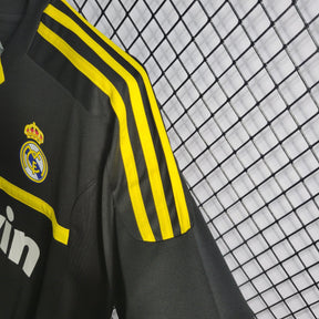 Camisa Real Madrid Goleiro Preta 11/12 - Versão Retrô