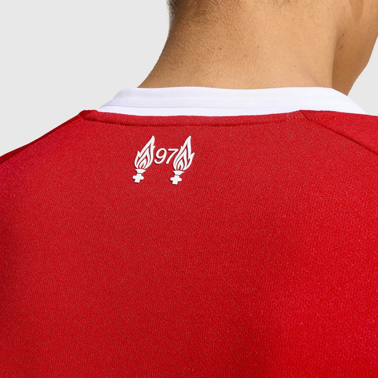 CAMISA FEMININA ADIDAS LIVERPOOL 2025/26 I