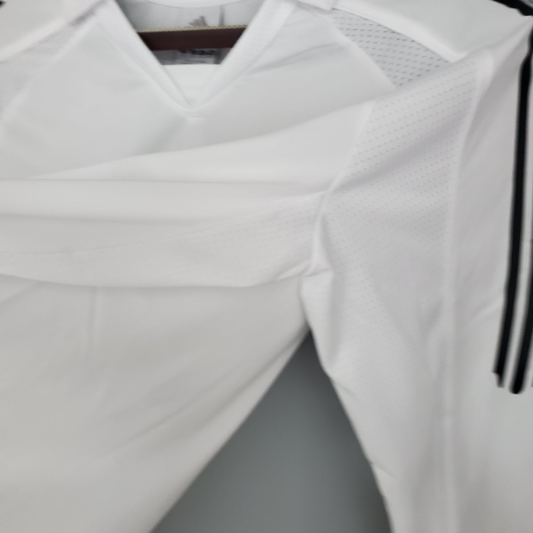 Camisa Real Madrid Titular 05/06 - Versão Retrô Manga Comprida