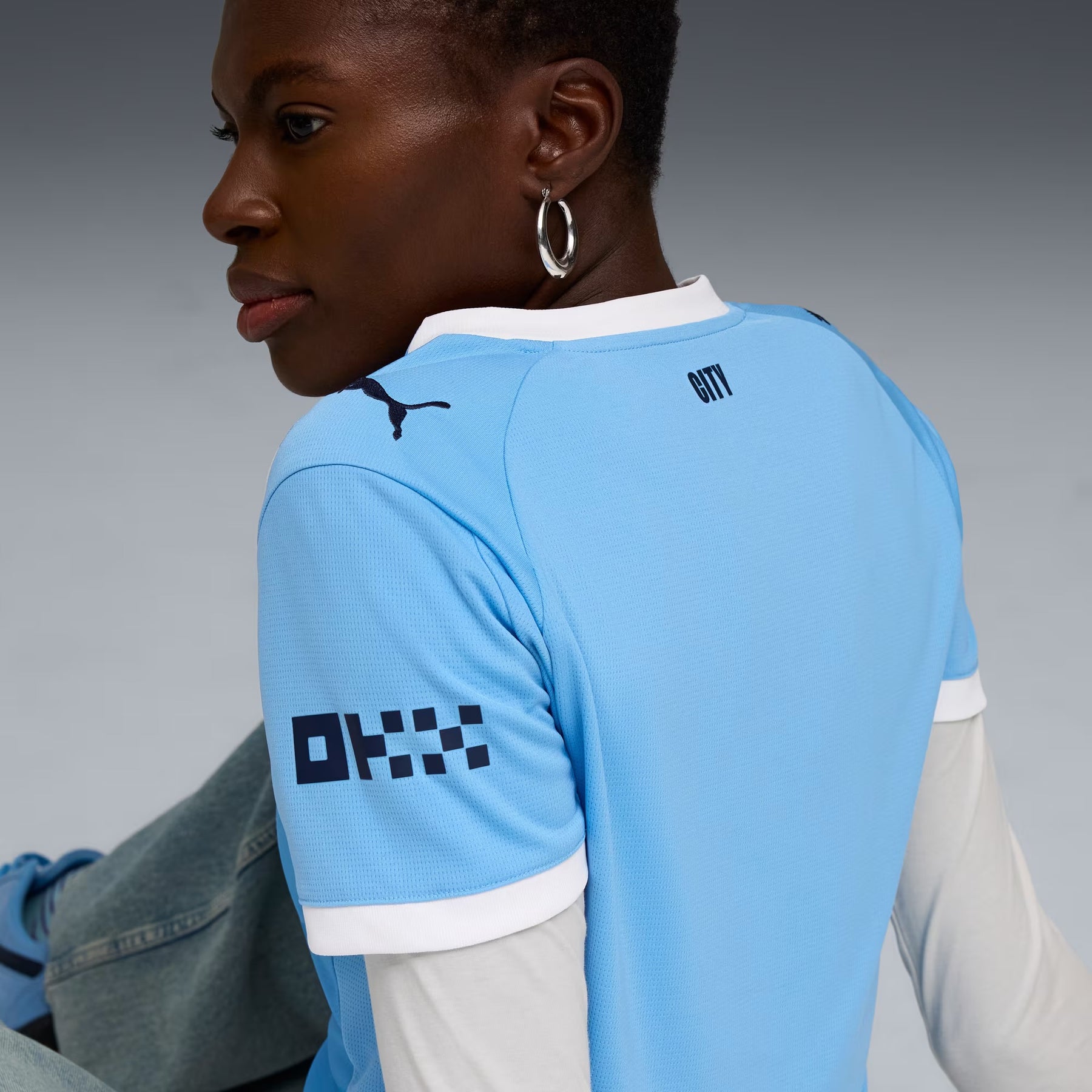 CAMISA FEMININA DO MANCHESTER CITY 2025/26