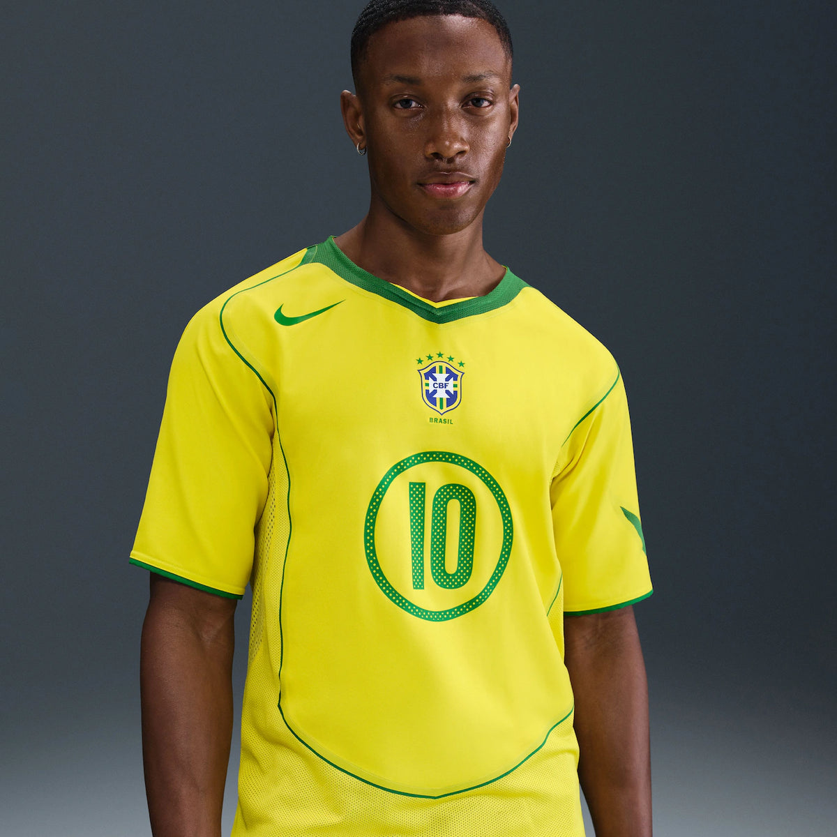CAMISA NIKE BRASIL REEDIÇÃO TOTAL 90 RONALDINHO MASCULINA