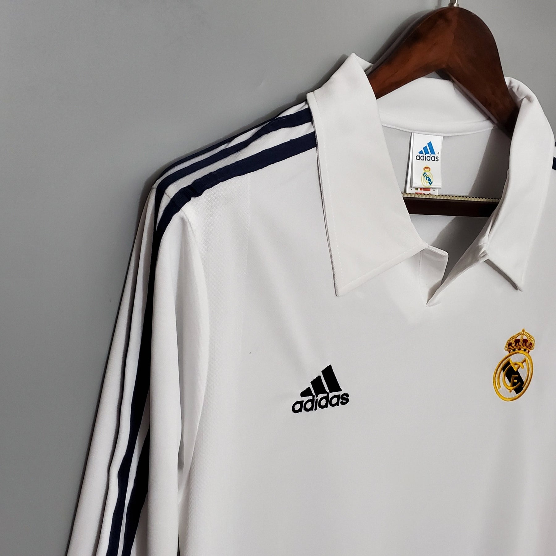 Camisa Real Madrid Titular 2002 - Versão Retrô Manga Comprida