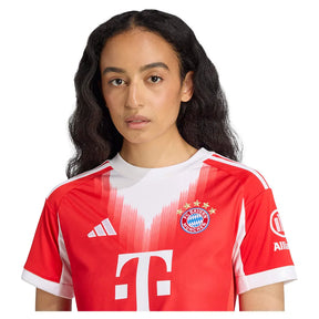 CAMISA FEMININA DO BAYERN DE MUNIQUE 2025/26 I