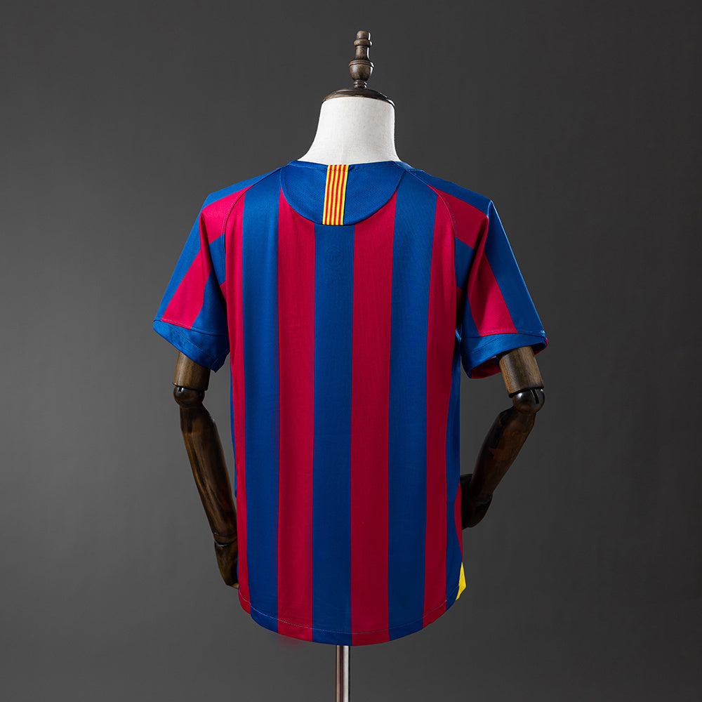 Camisa Barcelona 2005/06 Versão Retrô