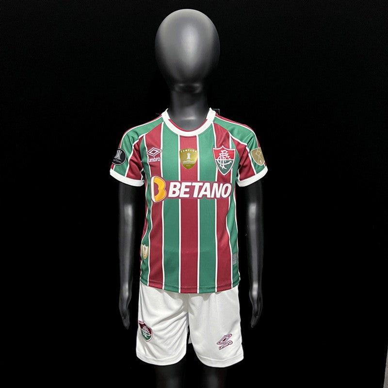 Kit Infantil Fluminense Titular 23/24 Com Patch de campeão da Libertadores