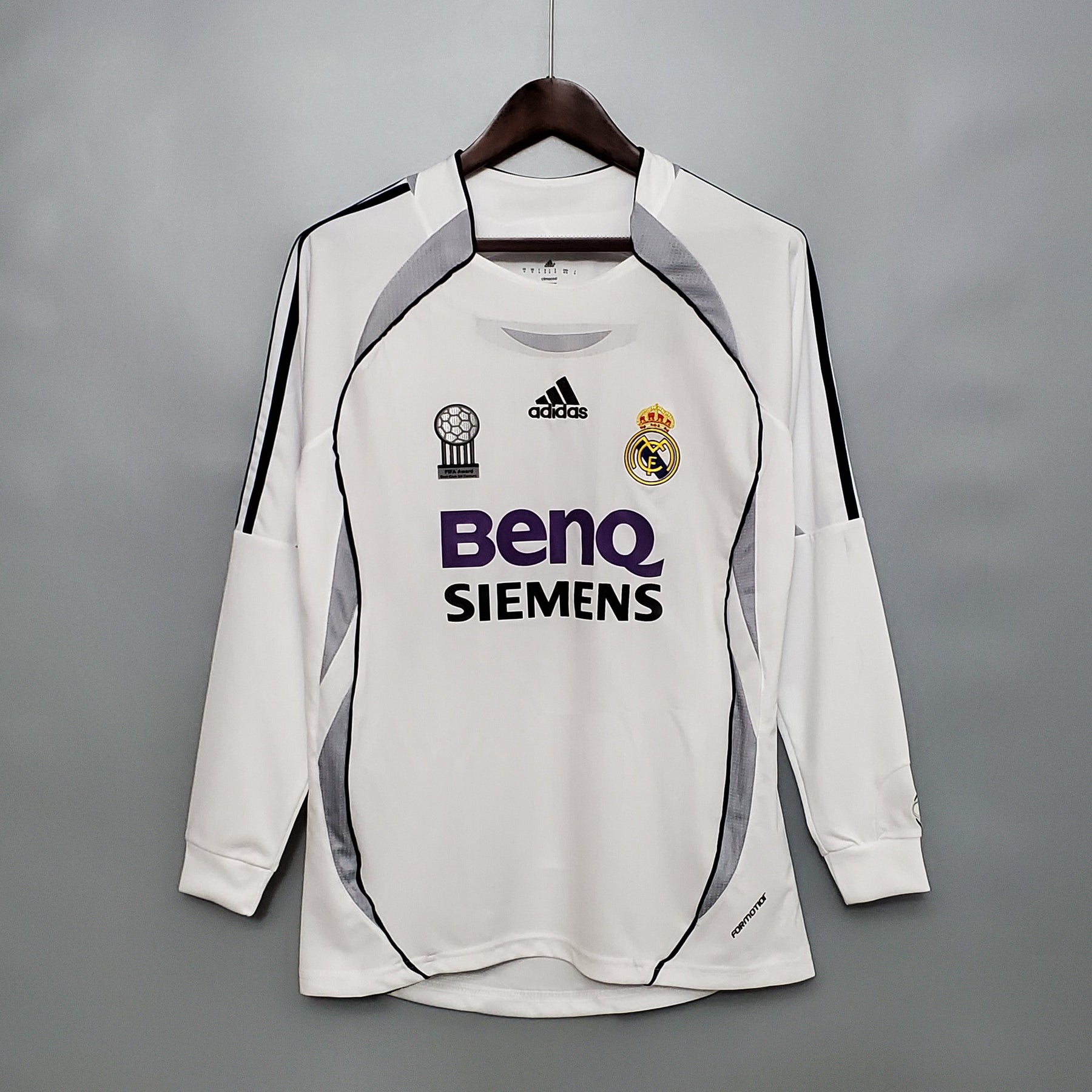 Camisa Real Madrid Titular 06/07 - Versão Retrô Manga Comprida