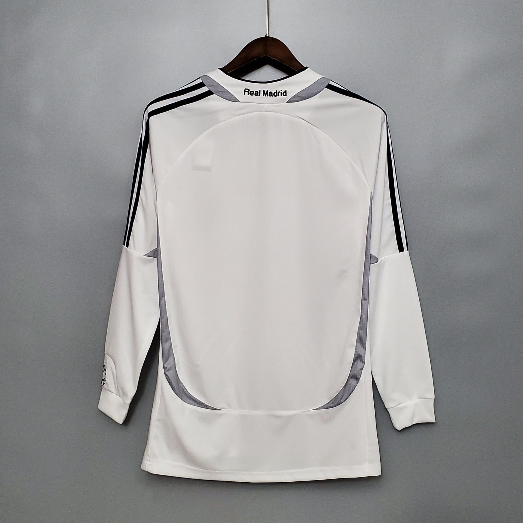 Camisa Real Madrid Titular 06/07 - Versão Retrô Manga Comprida
